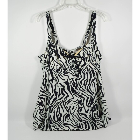 Septangle Other - NWT Septangle Black & White Zebra Print Wireless Tankini Swim Suit Top Sz 18